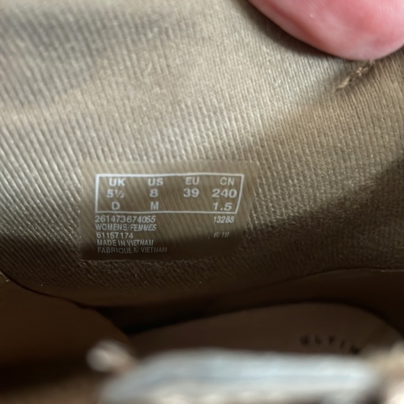 Clarks Sharon Salon Boot Pewter Metallic 8M NWT - Picture 8 of 10